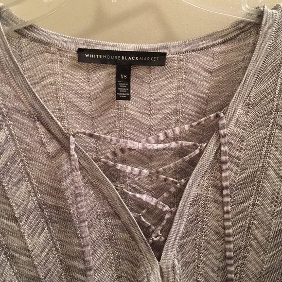 MAKE AN OFFER—White House Black Market top - Picture 3 of 4